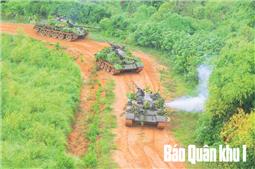 Xây dựng ngành Tăng - Thiết giáp Quân khu vững mạnh hoàn thành tốt nhiệm vụ